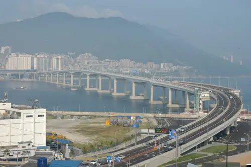 남항대교